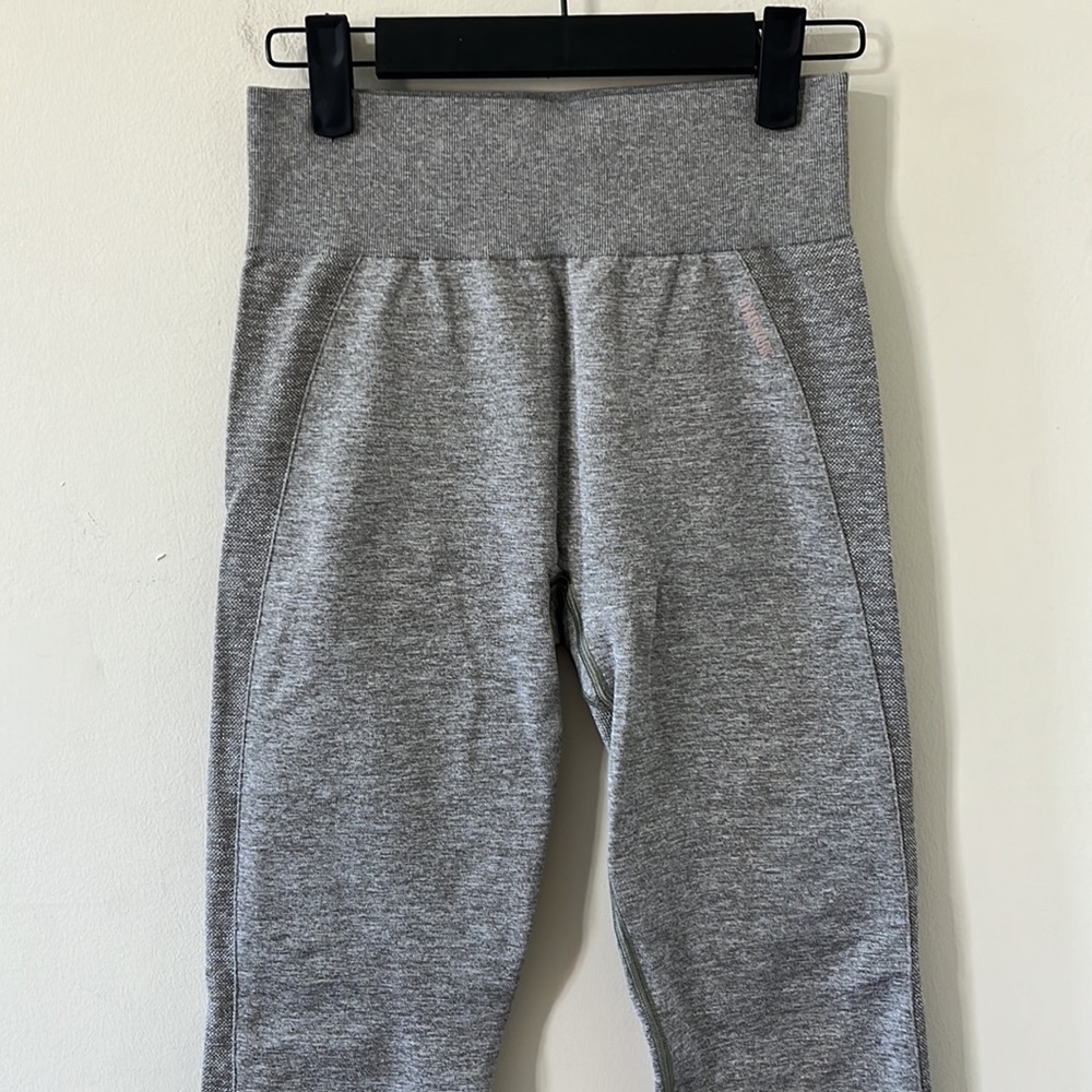 Gymshark Flex High Waisted Grey Pink Leggings Size Medium - Picture 2 of 9